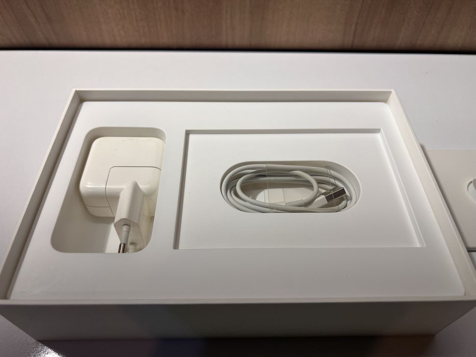 Таблет Apple iPad mini 4