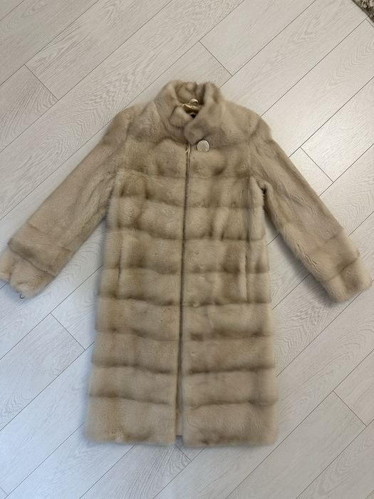 Продам норковую шубу