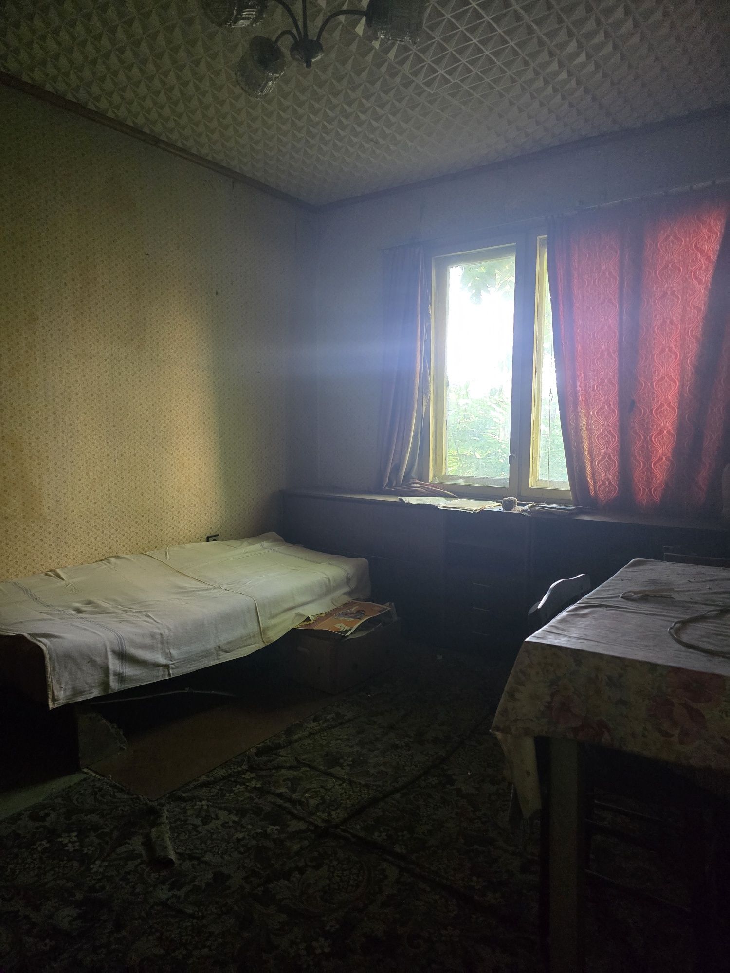 Двуетажна тухлена къща с гараж в Г. Оряховица