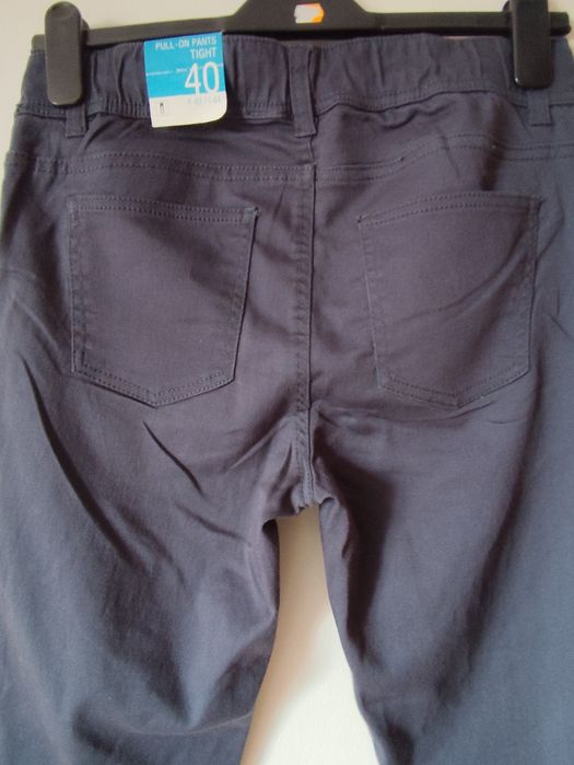 Pantaloni dama noi M