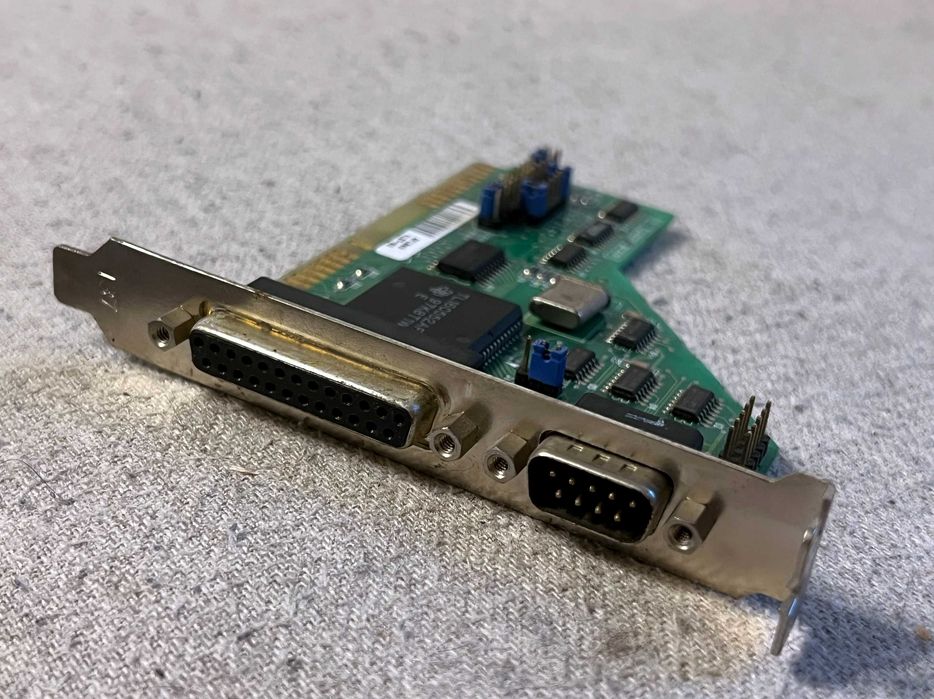 Placa HP PCI cu port serial si paralel TL16C552AFN pentru colectionari