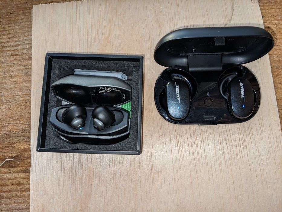 De vânzare căști Bose