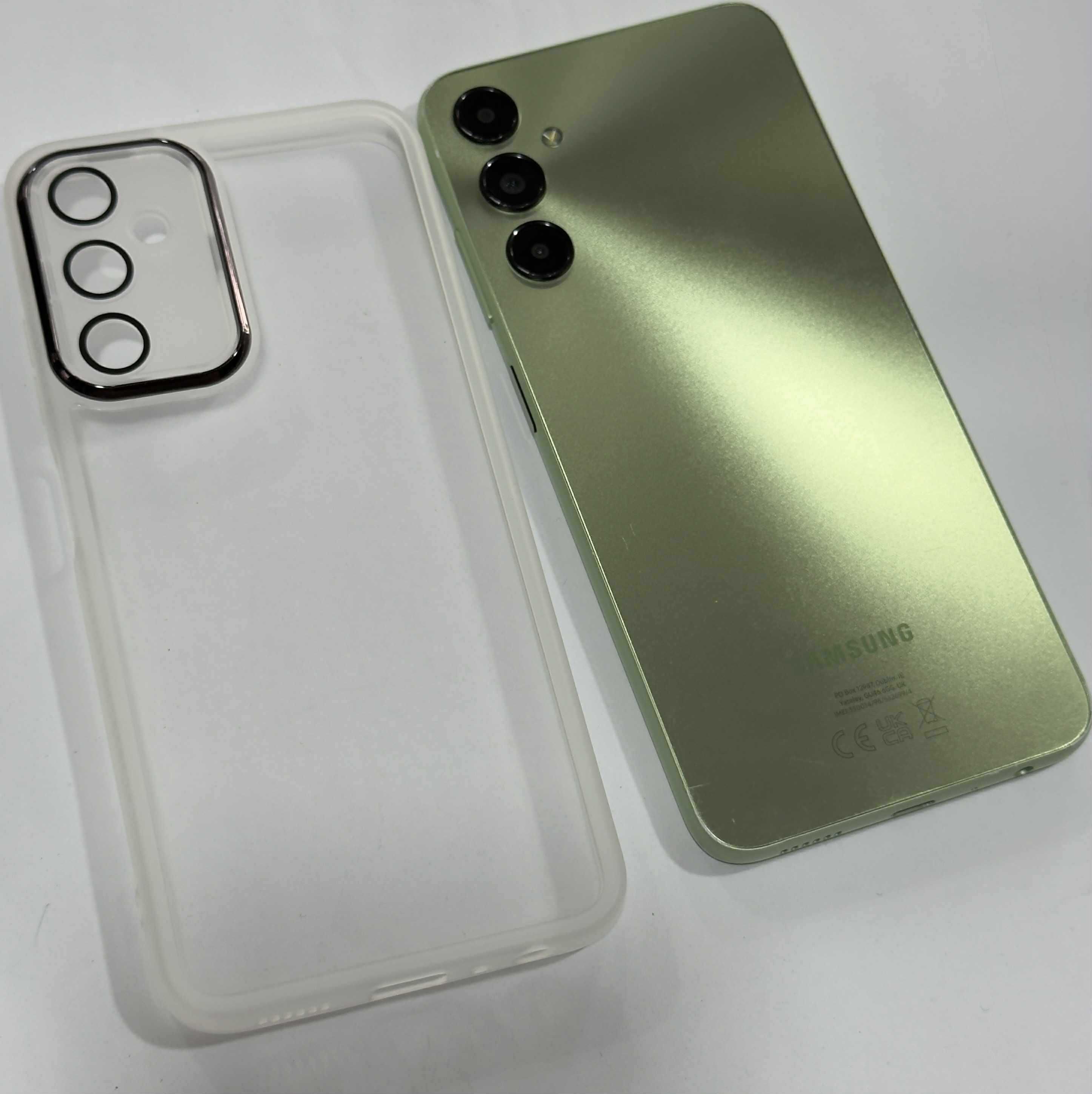 Продавам Samsung A05S 128/4gb