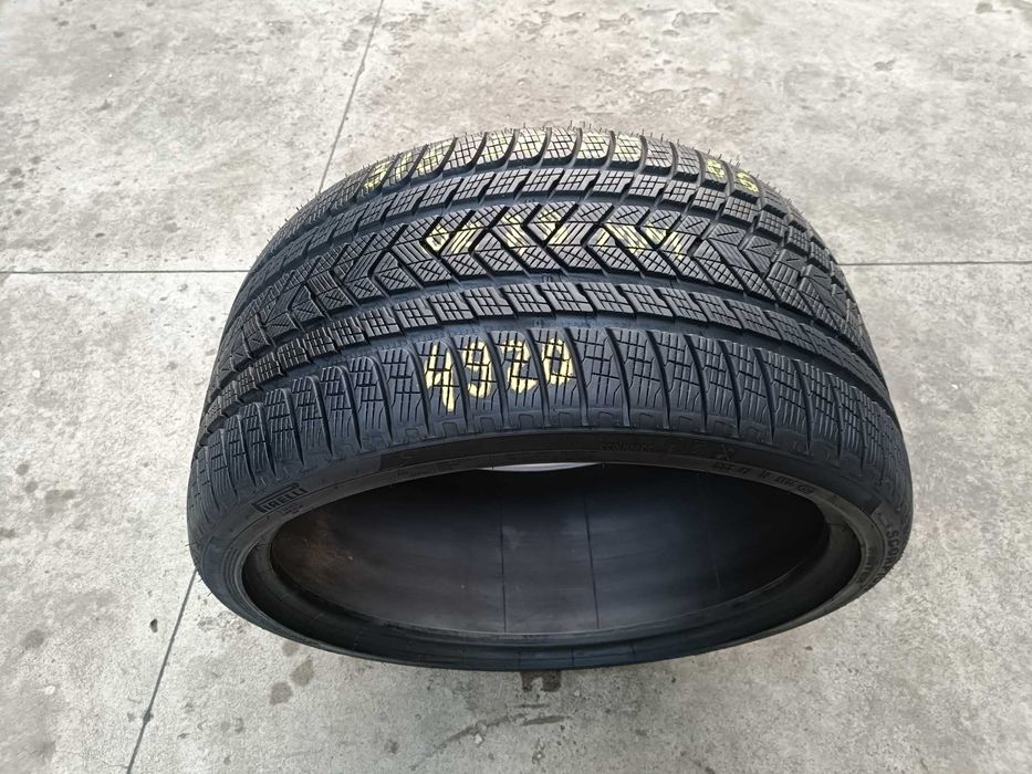 O anvelopa de iarna 315 30 22 pirelli scorpion winter 7,8 mm 4920
