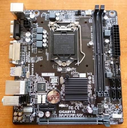 Продам материнскую плату в сборе  Gigabyte GA-H110M-S2V
I5-7400
4+4gb