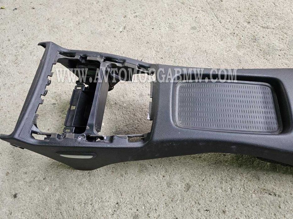 Bmw e92 заден подлакътник бмв е92 черен барче жабка