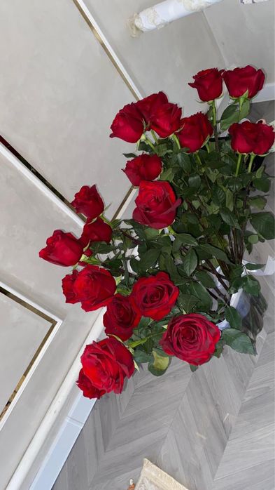 Продам метровые цветы