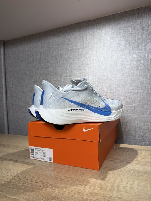 PEGASUS PLUS white/blue