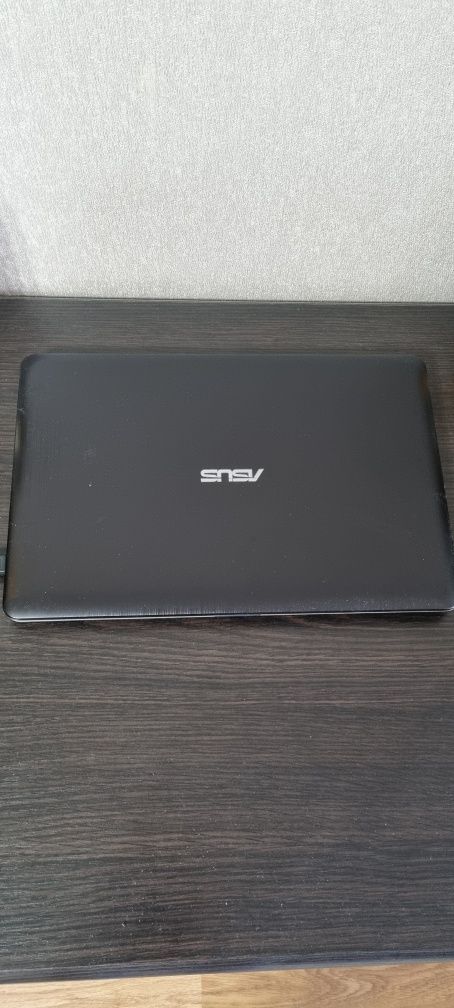 Лаптоп Asus VivoBook Max X541N