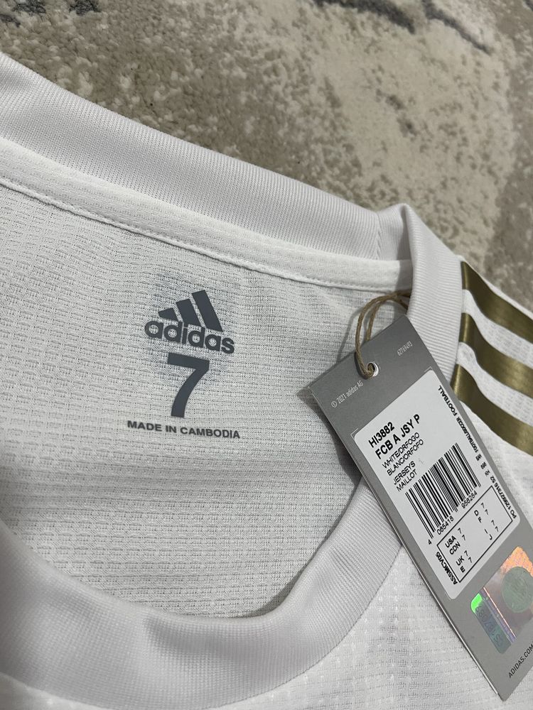Tricou Bayern Munchen Adidas Player 22/23 Alb Mărimea 7 Original