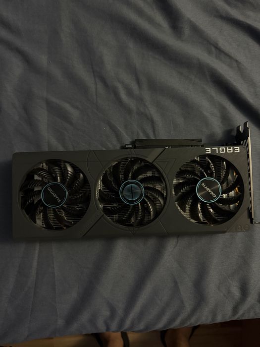 Placa video Gigabyte GeForce RTX 4060 EAGLE OC,8gb GDDR6,128bit