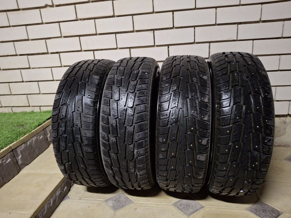 Зимние шипованные шины