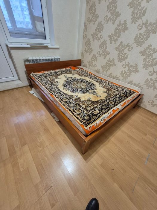 Кровать для спальни