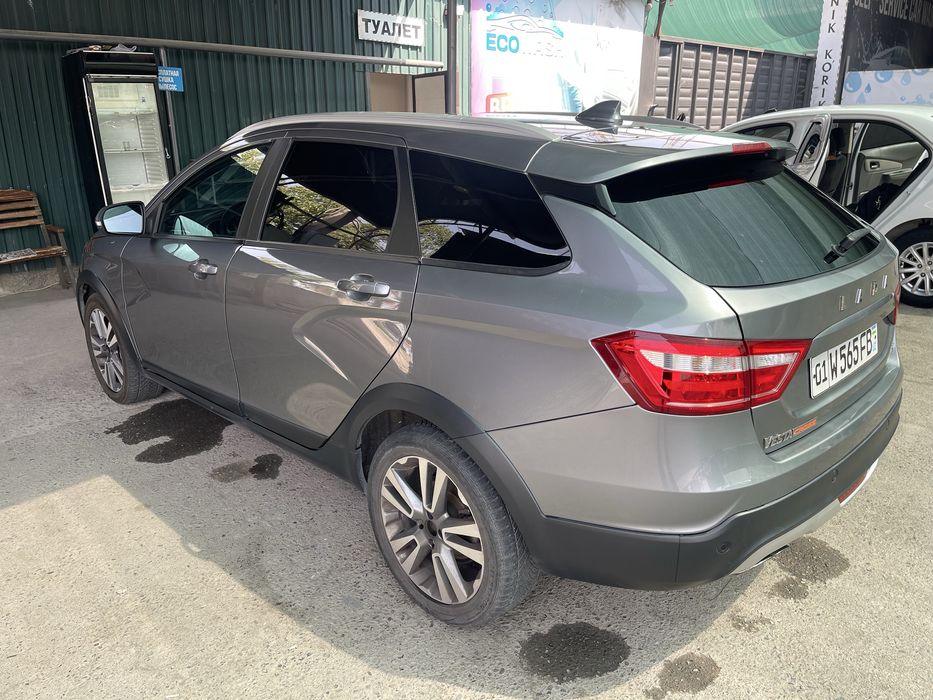 Lada vesta sw cross 1.8  2019