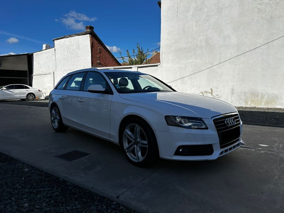 2012 Audi A4 B8 - 2.0TDI 143CP Euro 5 - Xenon * LED