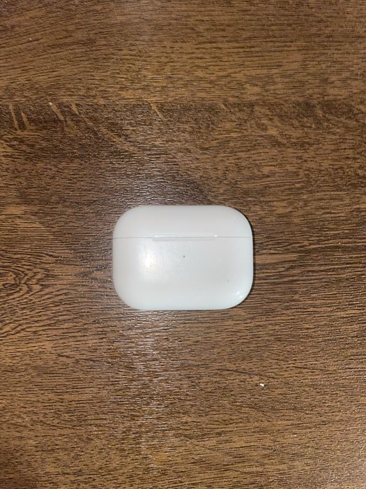 Кейс от Airpods Pro(1 поколение)