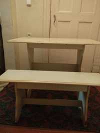Кухонный стол и две скамейки