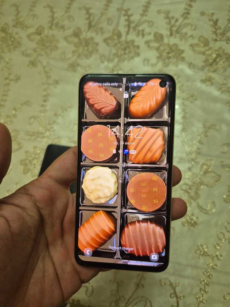 Samsung Galaxy S10e – 2 dona telefon sotiladi!