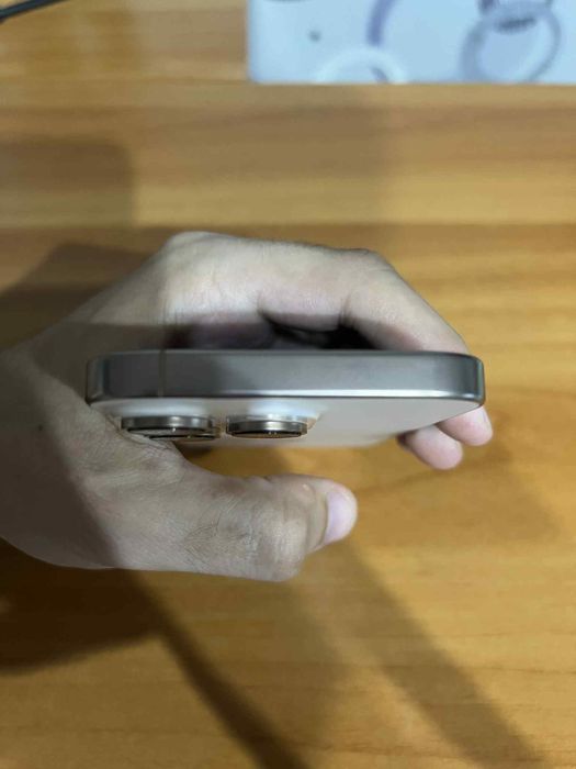 Schimb iPhone 16 Pro!