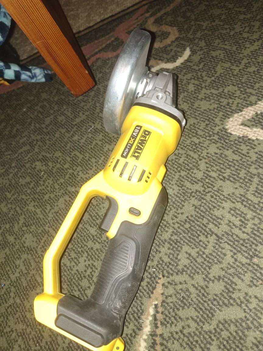DeWalt болгарка, не использовалась