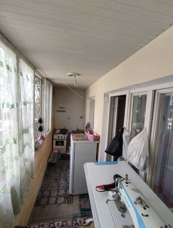 ПРОДАМ, СПУТНИК-17.  1/1/4, 1,5/6, Балкон,