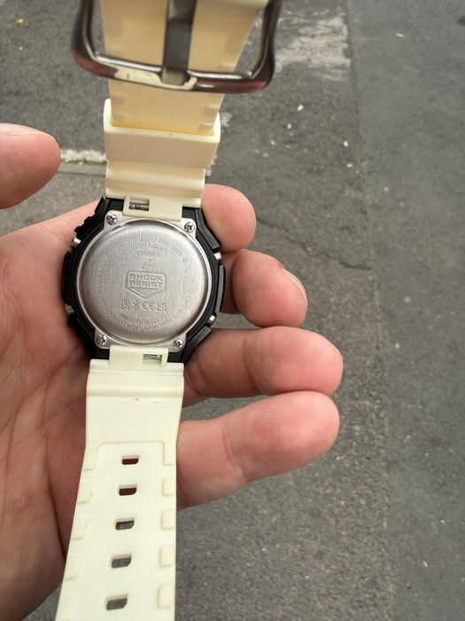 Ceas g shcok solar