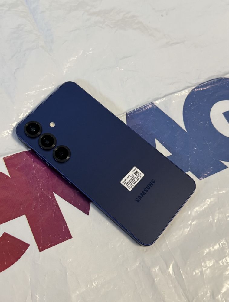КАТО НОВ 256GB Samsung S25 EMAG Гаранция до 2027 г. Navy