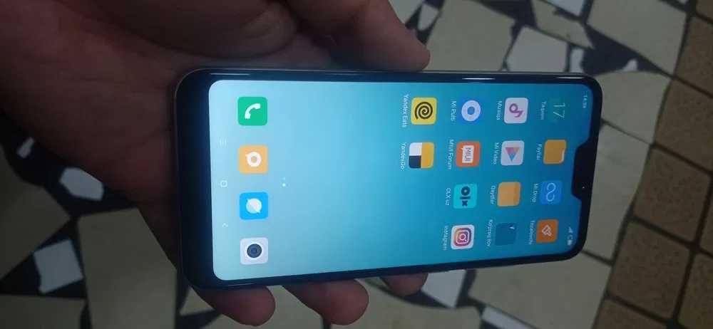 Redmi 6 Pro Xolati yaxshi Srochno 450 ming