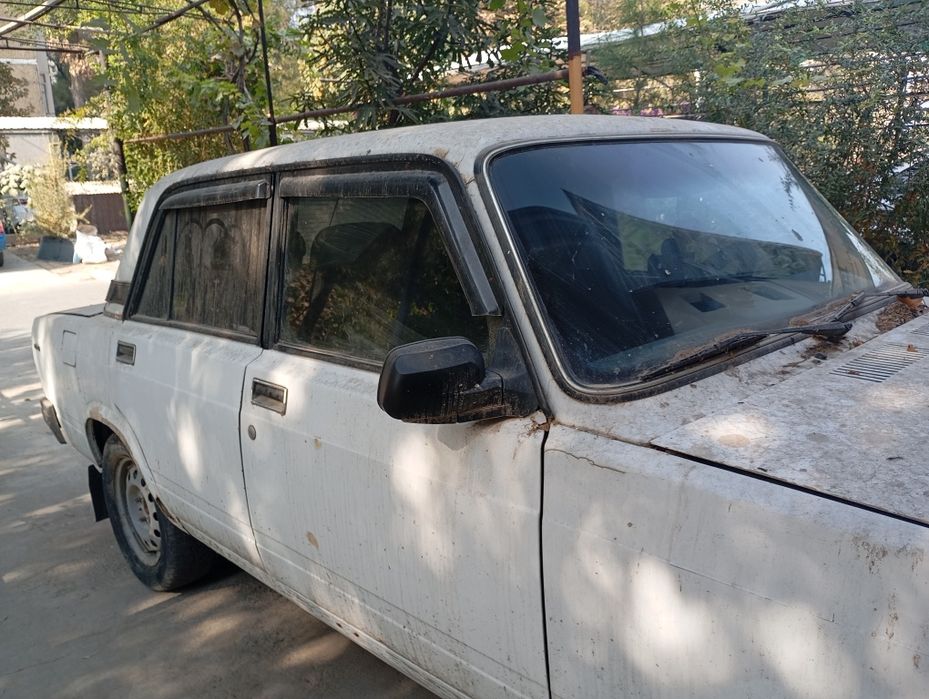 Сотилади ваз 2106