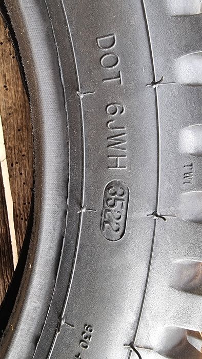 Anvelopă 3.50 R16