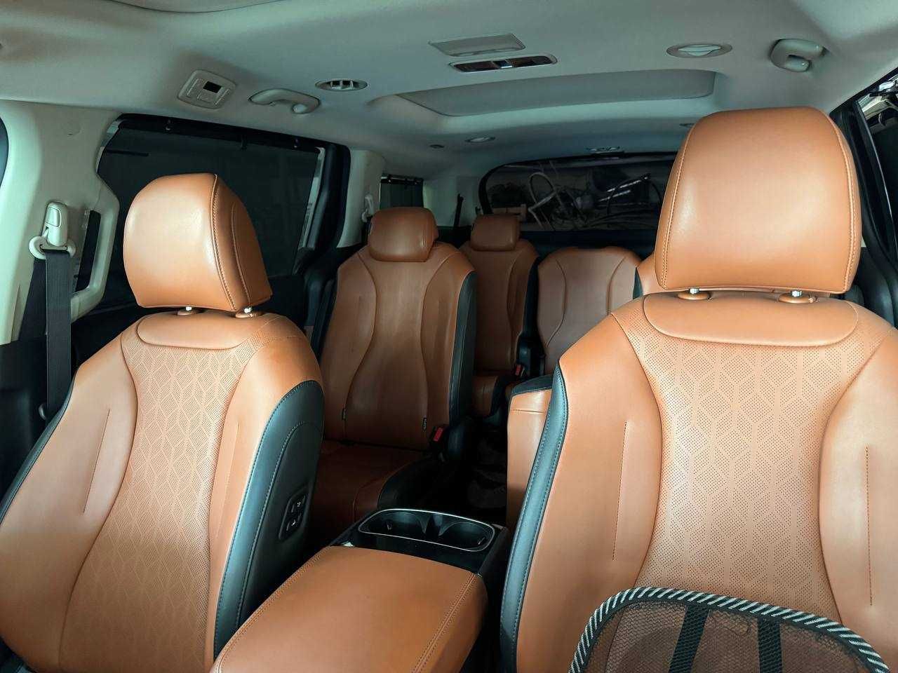 Kia Carnival G747