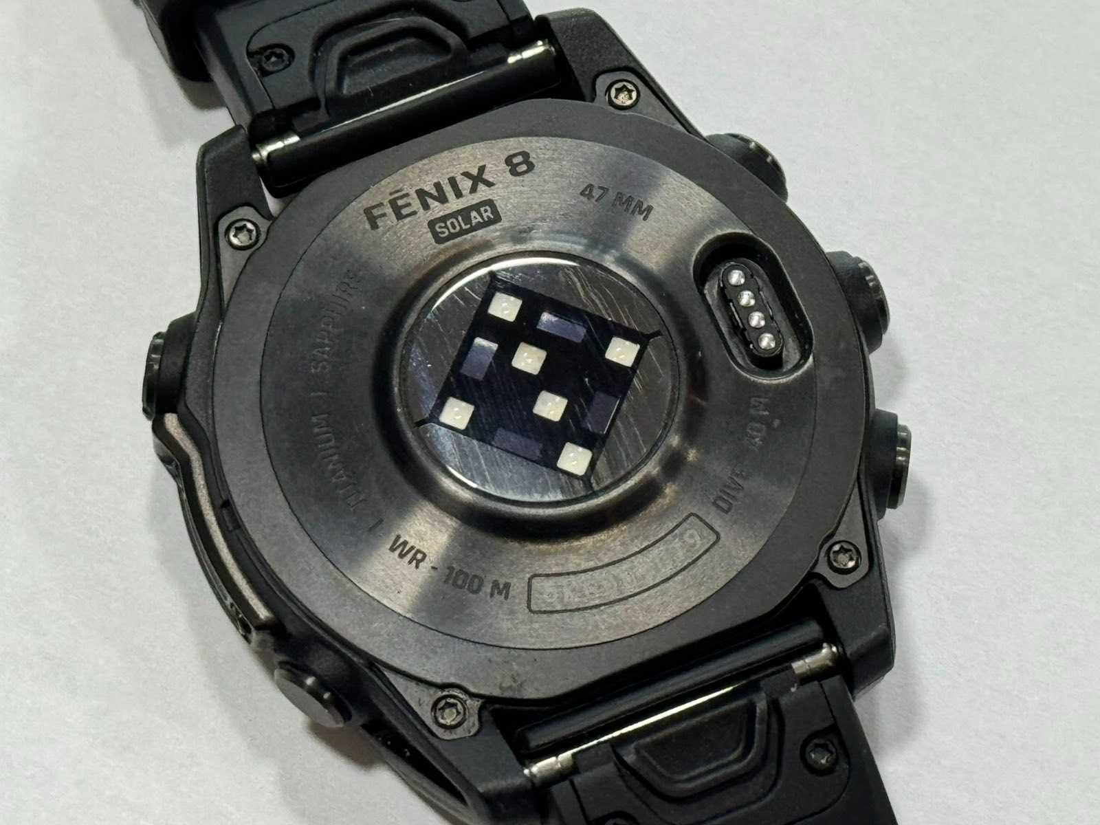 Смарт Часовник Garmin Fenix 8 Solar 47mm Sapphire Carbon Gray