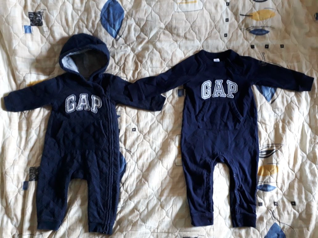 2 броя Зимни гащеризони Gap