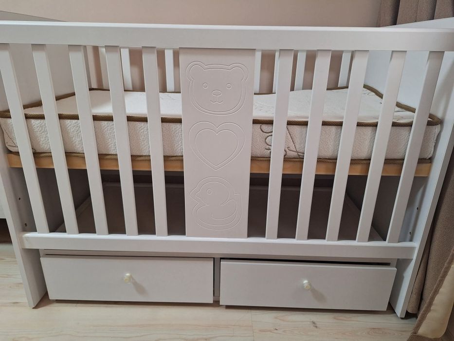 Продавам детска кошара