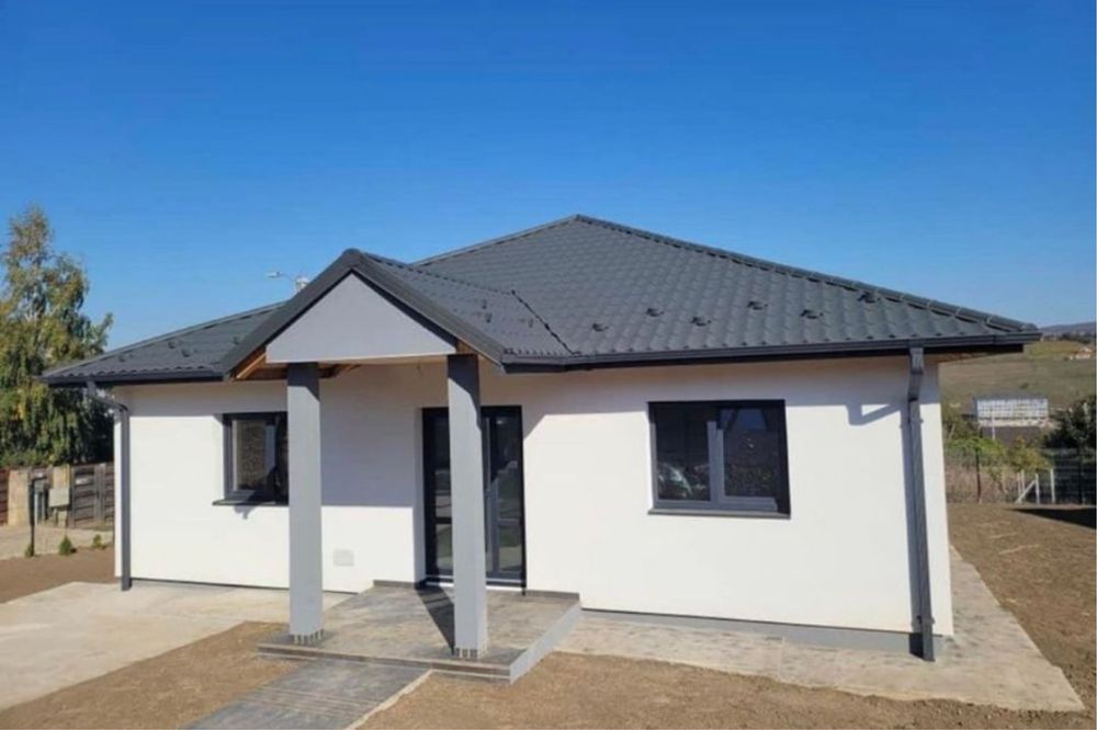 Vindem si realizam case pe structura metalica