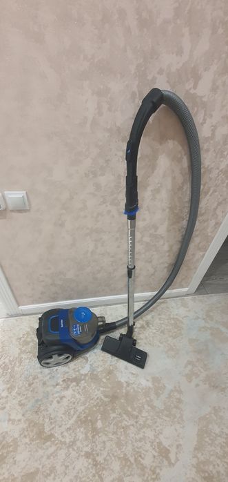 Пылесос Philips 1900 ватт
