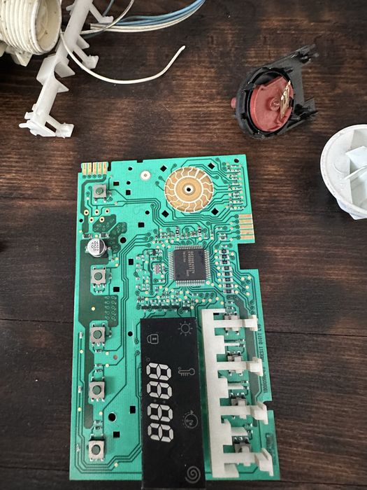 Placa Indesit wie147 si diverse piese wie147