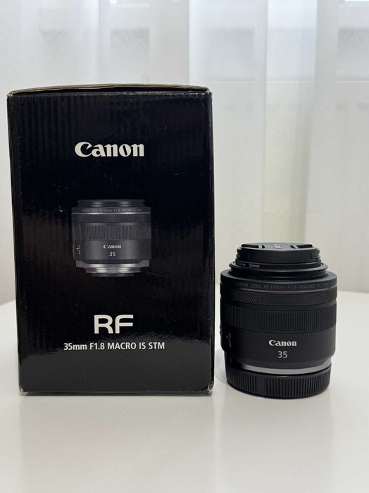 Canon RF 35mm F1.8 Macro IS STM Obiectiv Foto Mirrorless