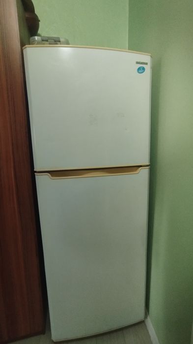 Холодильник с дефектом