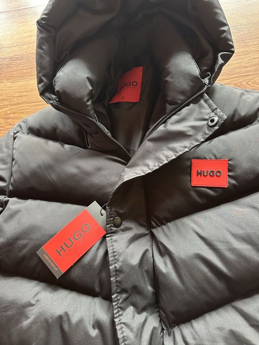 Мъжко,дълго,зимно яке Hugo BOSS с бродирано лого