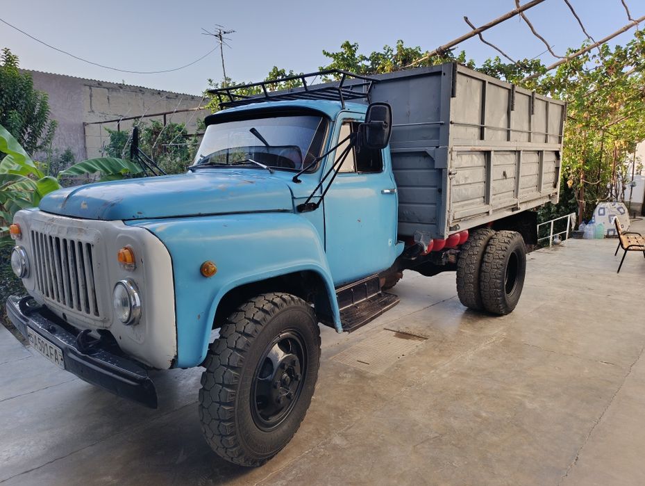 Gaz 53 samasval sotiladi