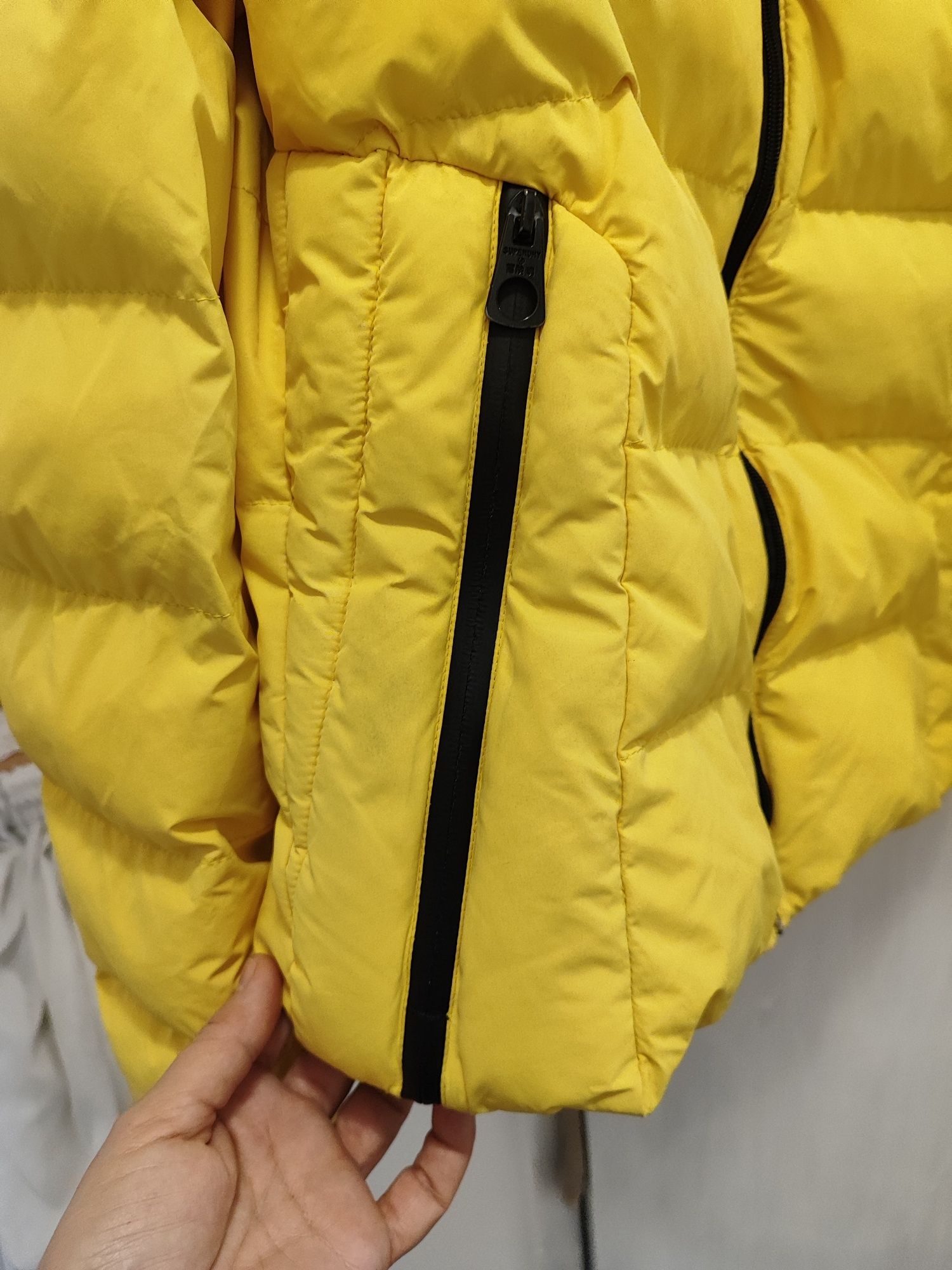 Яке  Superdry , размер М-Л