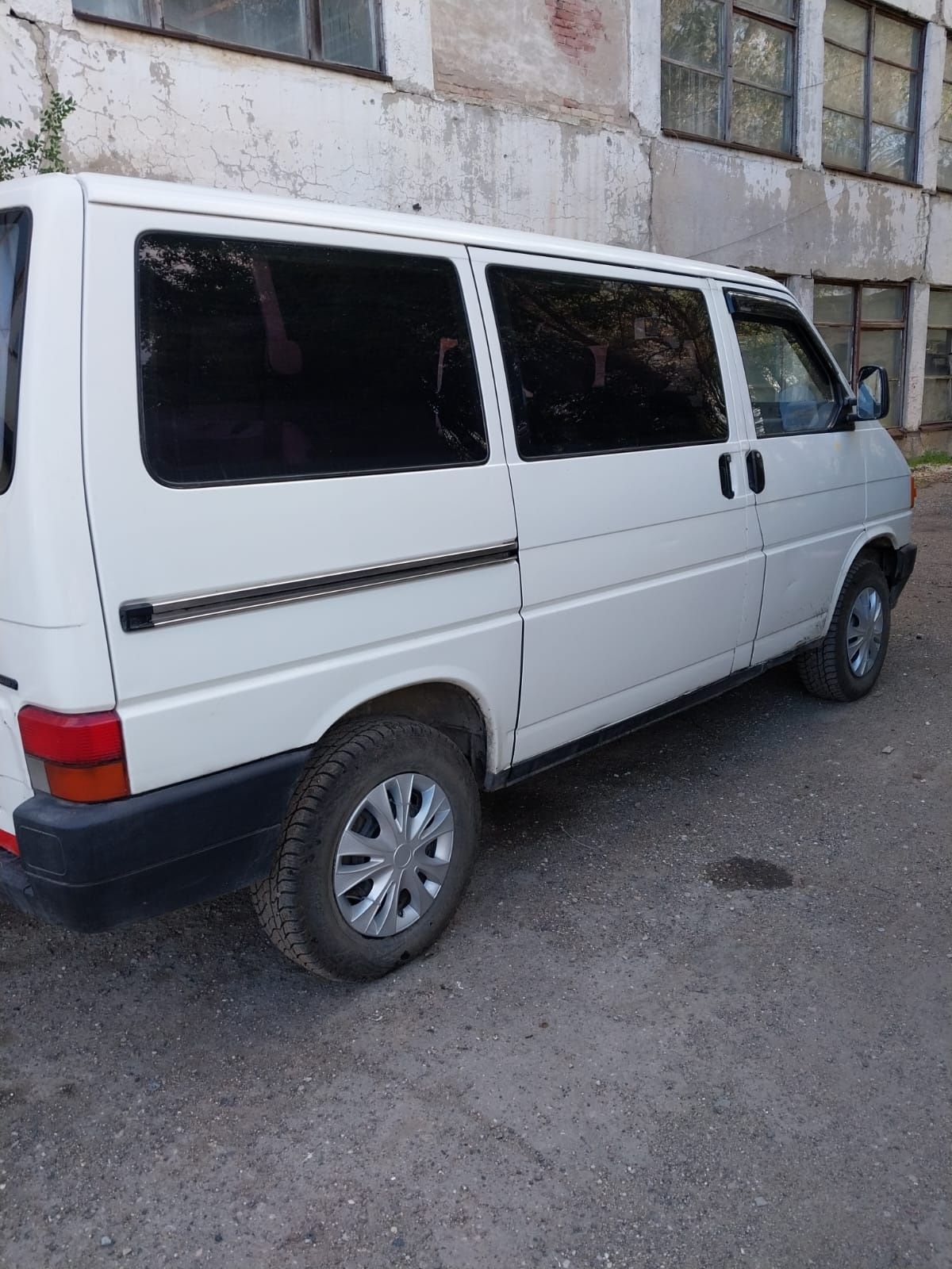 Продам Volkswagen Multivan 1992г.