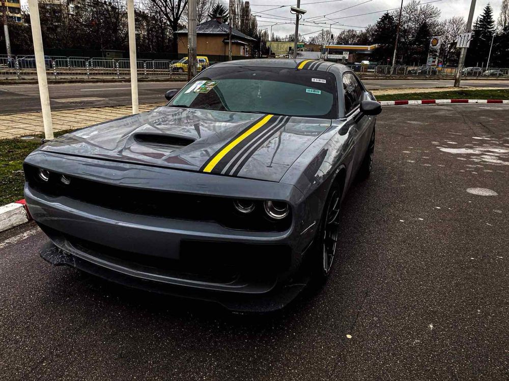 Dodge challenger