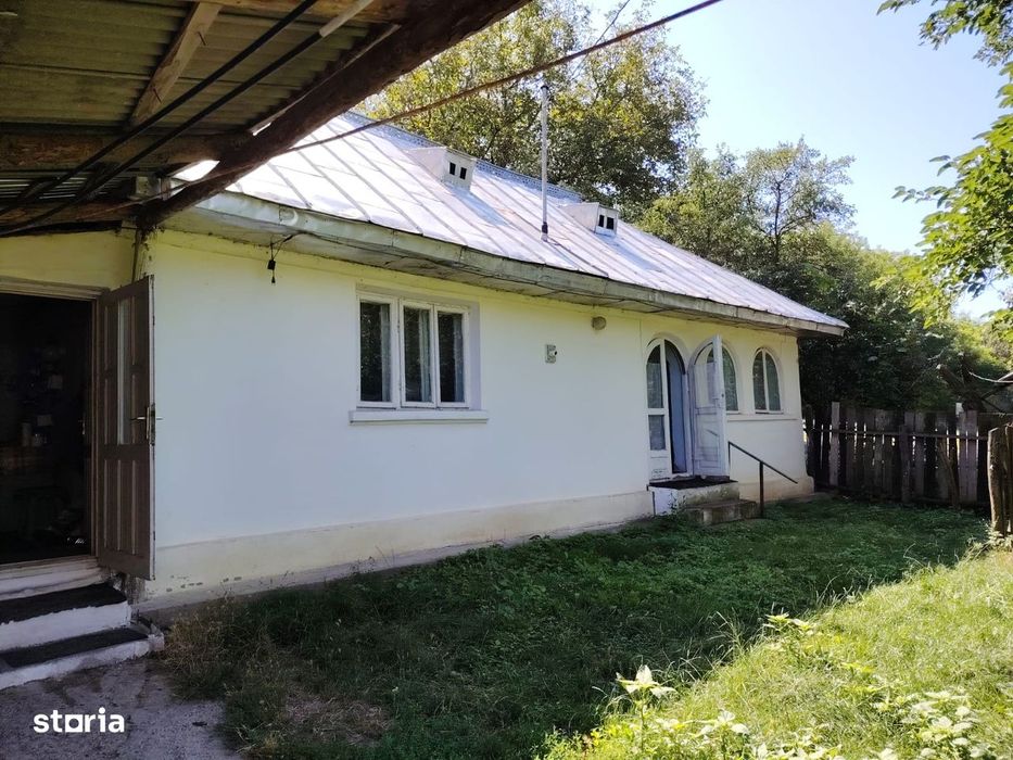 Casa in comuna Rosiori Bacau
