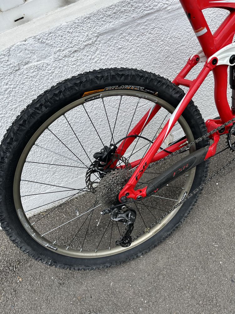 Bicicleta Specialized Full Suspension 26”