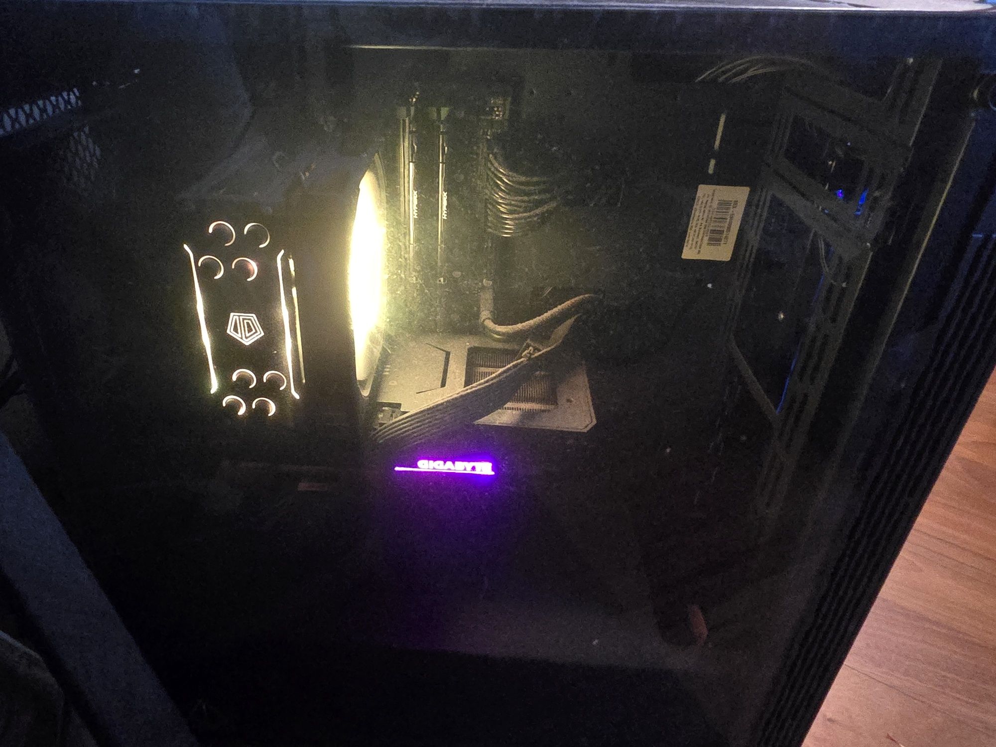 Vand PC gaming + monitor+ periferice