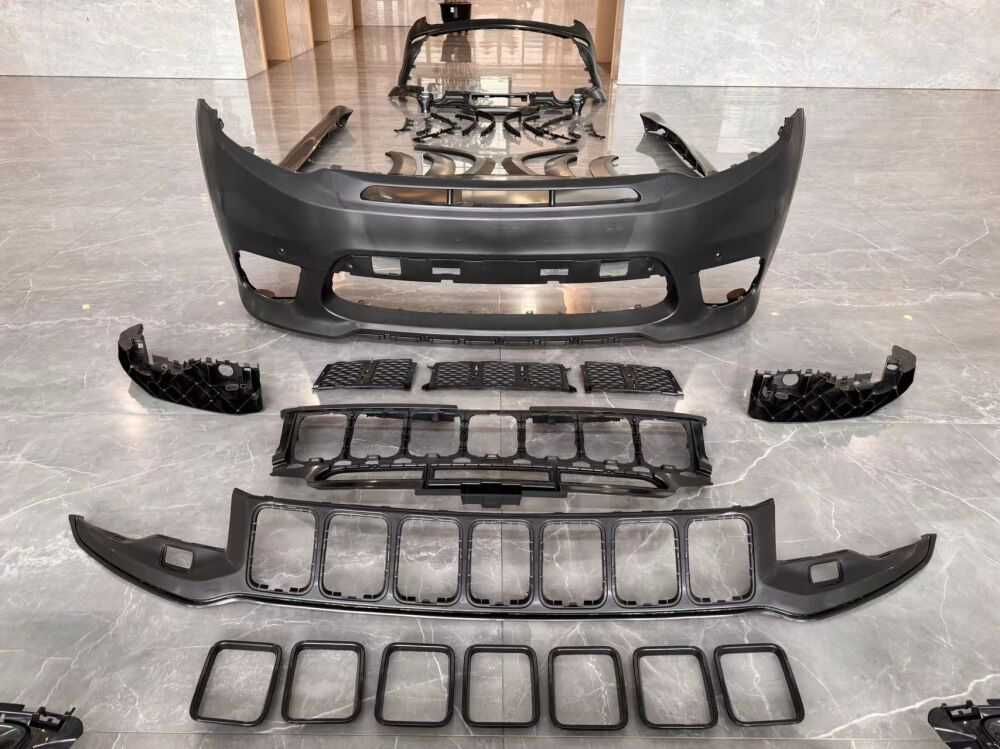 Предна броня Jeep GRAND CHEROKEE TRACKHAWK SRT Style + DRL 14-2021г