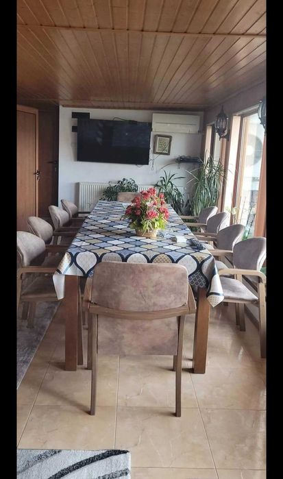 Трапезни столове