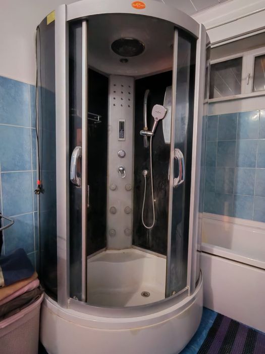 Продам душевую кабину в хорошем состоянии